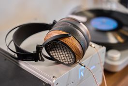 Sendy Audio Aiva Offener Magnetostat Kopfhörer, DEMO-Modell