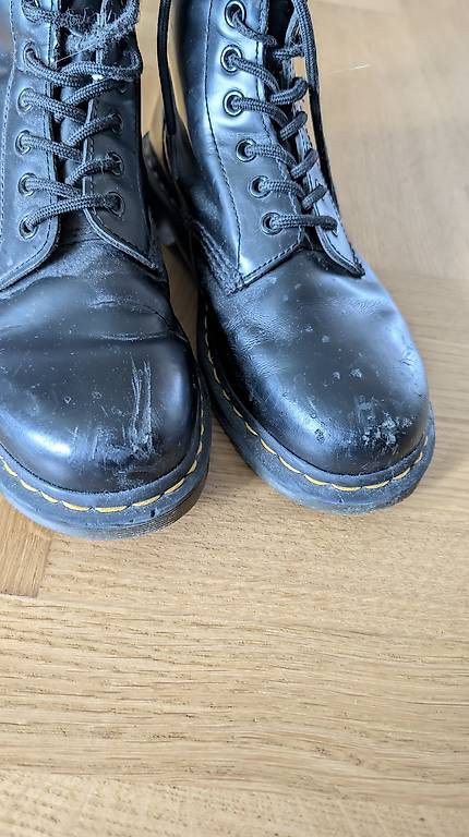 Herrenschuhe: Dr Martens taille 40 – Gebraucht aus Fribourg von hff_5c7l 3