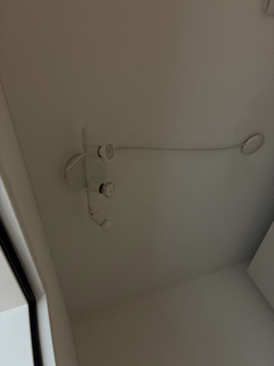 Ikea Kronleuchter & Deckenlampen: Deckenspot mit 3 Spots, weiss  – Neu (gemäss Beschreibung) aus Wallisellen von ram_g996