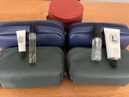 Diptyque Kosmetiktaschen Set mit Pflegeprodukten neu