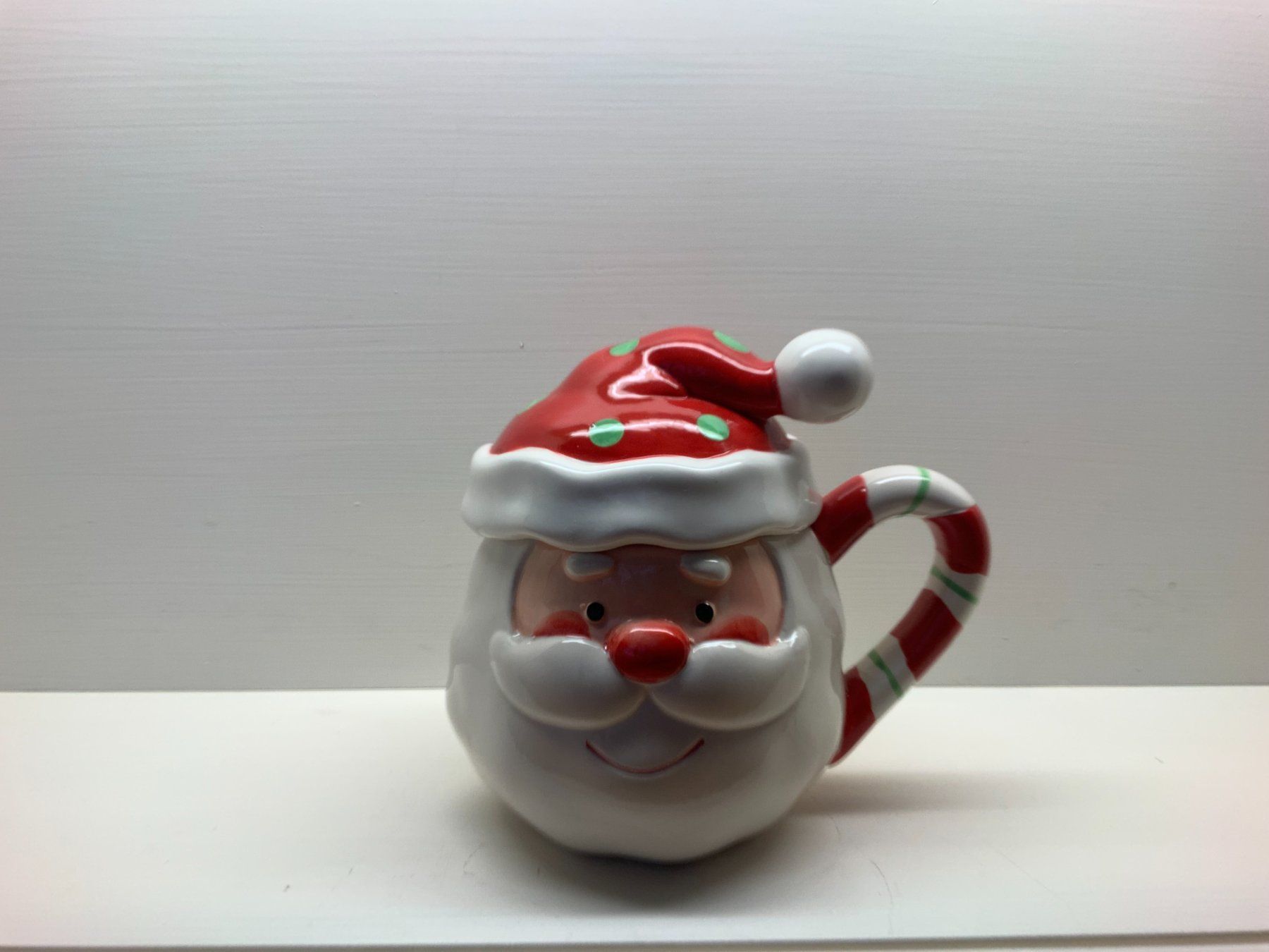 Tazze: Samichlaus-Tasse aus Keramik mit Deckel – Usato da Rickenbach LU venduto da Spalierelger