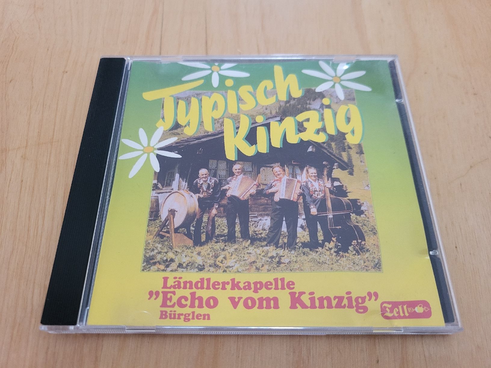 CDs: CD Ländlerkapelle Echo vom Kinzig Typisch Kinzig – D'occasion à Urnäsch par Rteppich