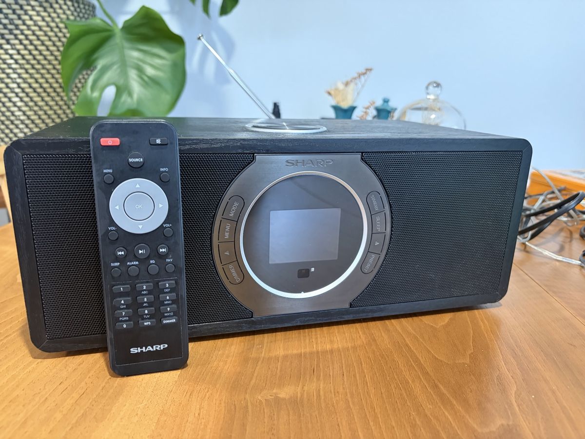 Sharp Radios: DAB+ & Internetradio Sharp DR-I470 Pro – D'occasion à Strengelbach par shihtzuliving_22 2