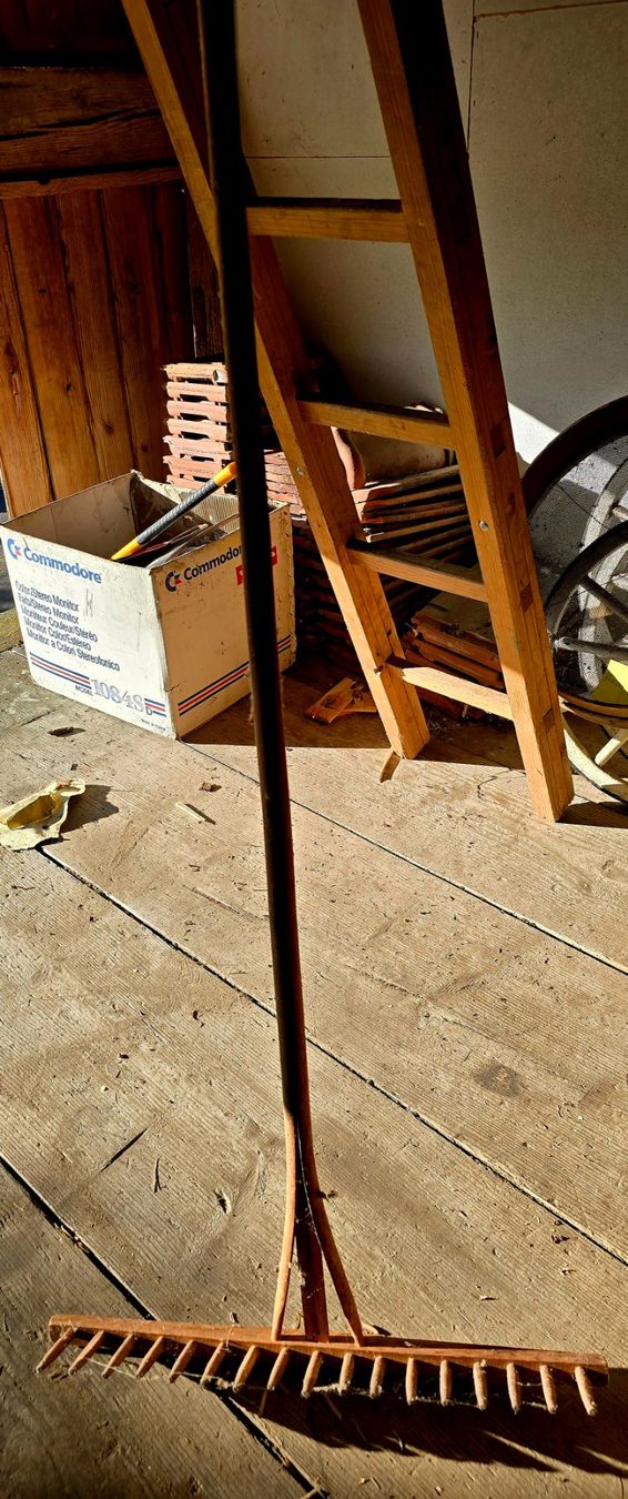 Tutte le decorazioni: Alter Holzrechen Dekoration – Usato da Agasul venduto da ire_h9wl 2
