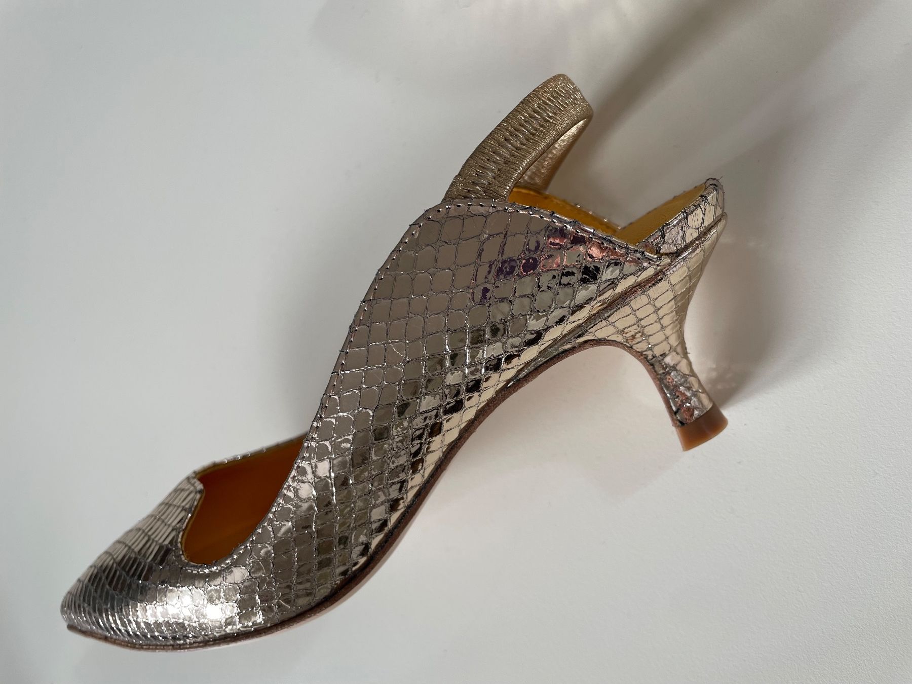 Scarpe da donna: goldene Mules, Maria Bini, 37.5 – Nuovo (secondo la descrizione) da Zürich venduto da san_z75z 1