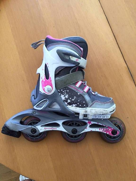 Pattini in linea & Pattini a rotelle: Patins à roulettes – Usato da Tavannes venduto da mic_567j 1