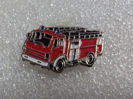 Ansteckpin 249: Feuerwehr Auto LKW