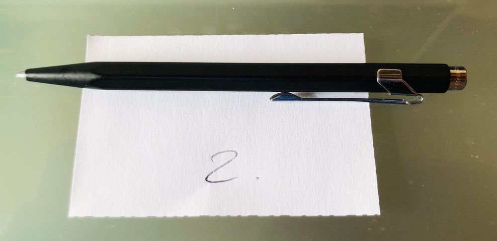 Caran D'Ache 849 Kugelschreiber – 10er Pack, Schwarz, Sechseckiger Aluminium-Körper, Schweizer Qualität