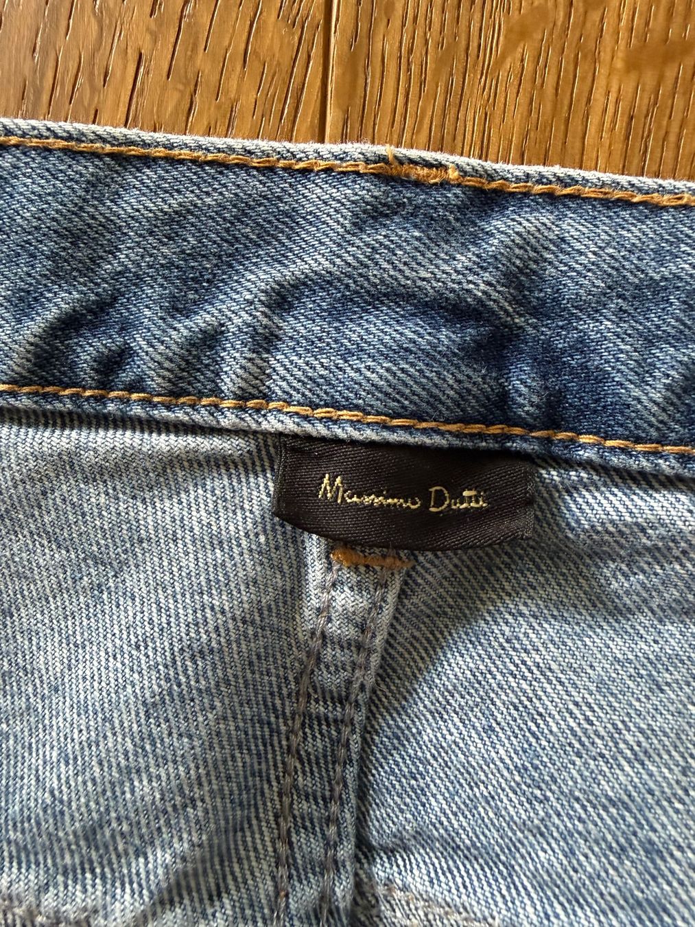 Massimo Dutti Jeans: Jeans Damen Massimo Dutti Grösse 40 – Usato da Nidau venduto da Preloved_Nidau 2