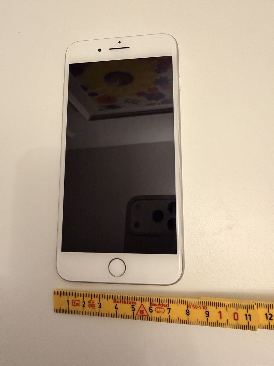 Apple Telefoni cellulari / Smartphones: iPhone 7 Plus silber 256 GB top – Usato da Schmitten FR venduto da resina 2