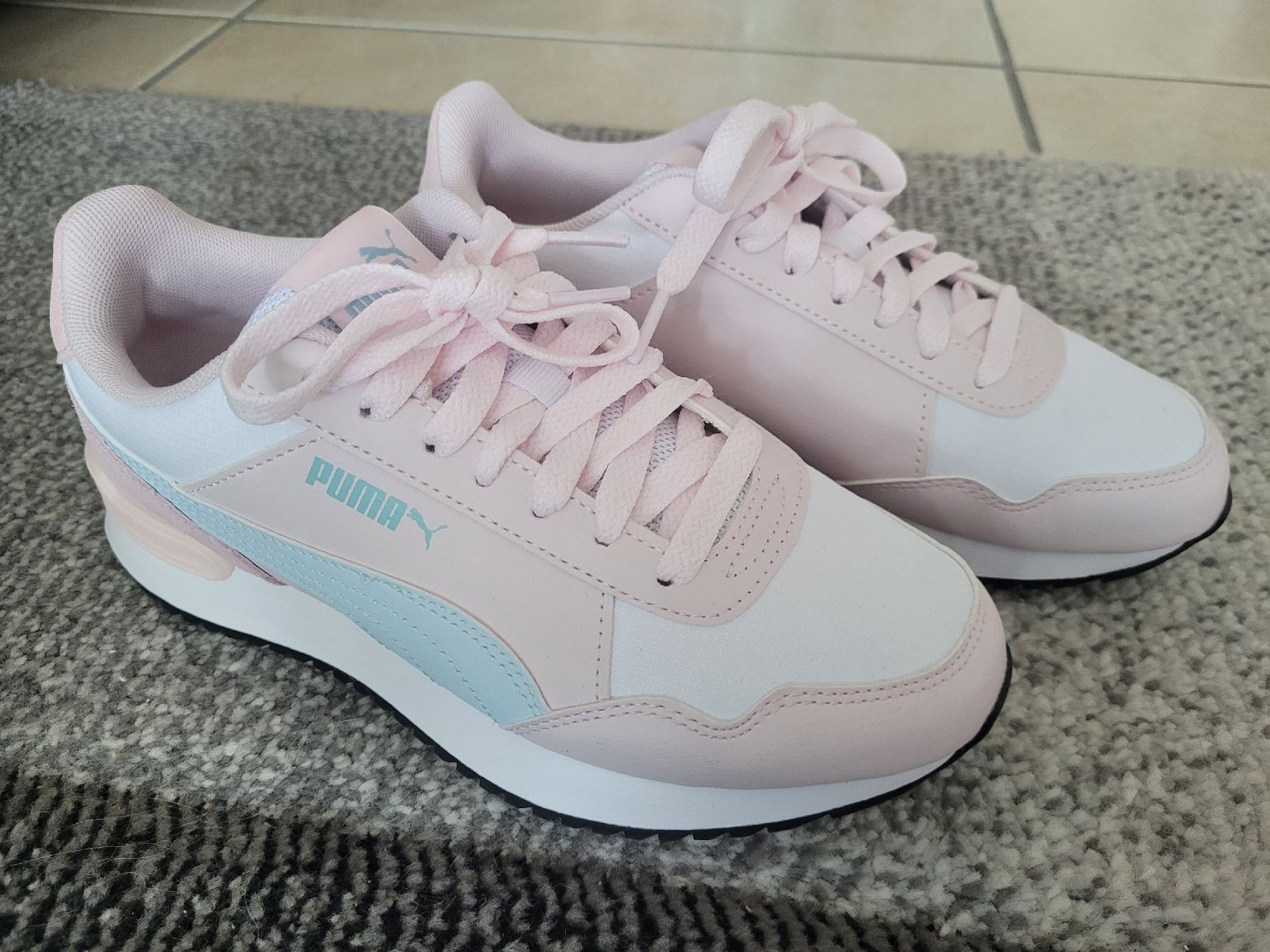 Puma Scarpe da donna: Puma Roses nr.37 – Usato da Courtaman venduto da Bluejazz 1