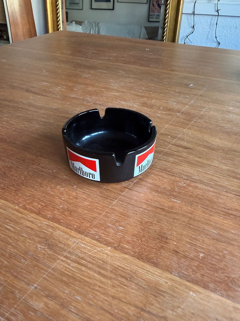 Aschenbecher: Cendrier vintage Marlboro – Gebraucht aus Genève von math_cedra