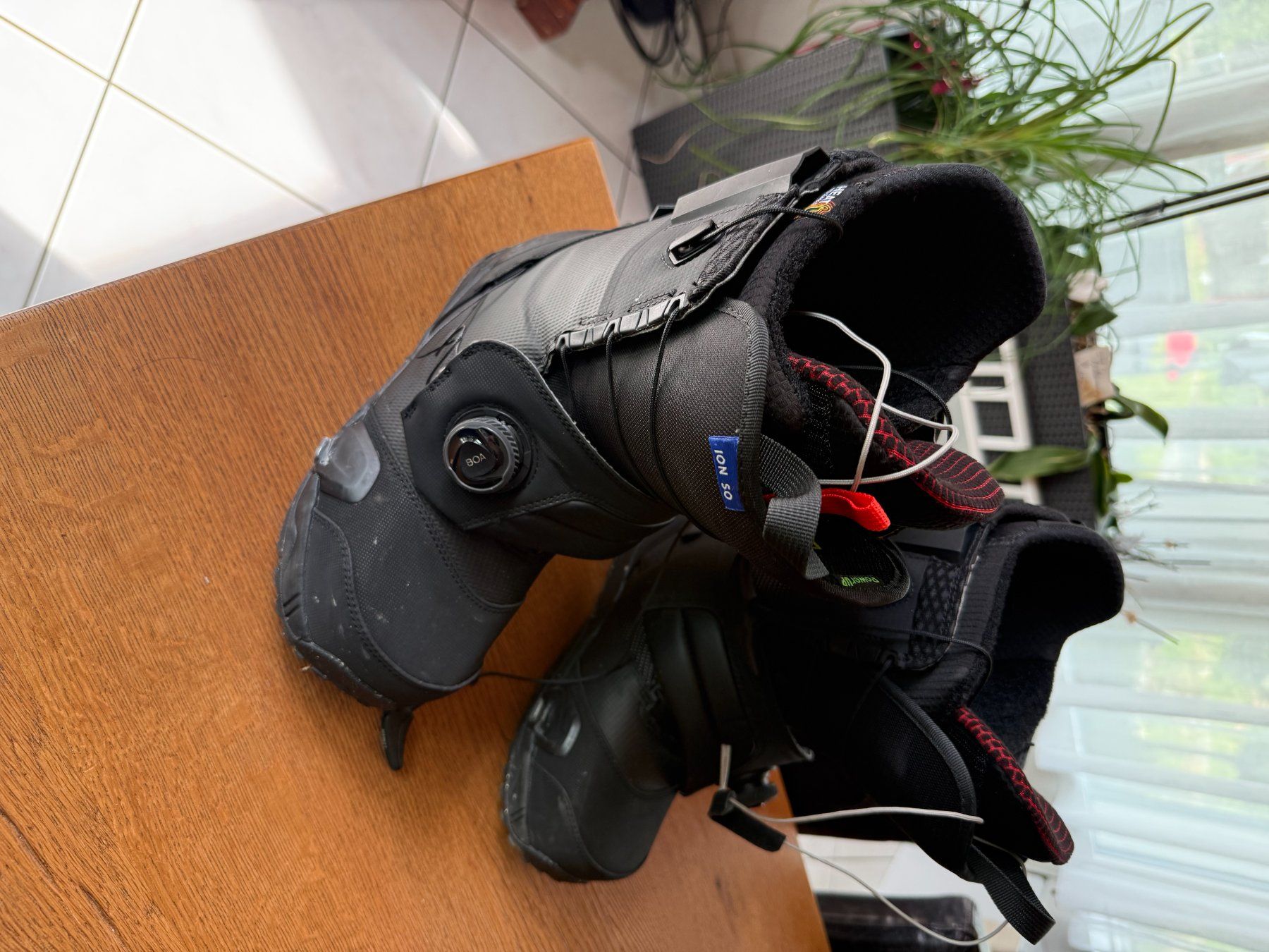 Burton Scarpe da uomo: Snowboardboot Burton Ion   StepOn Black / 10.5US – Usato da Unterentfelden venduto da Aesh360