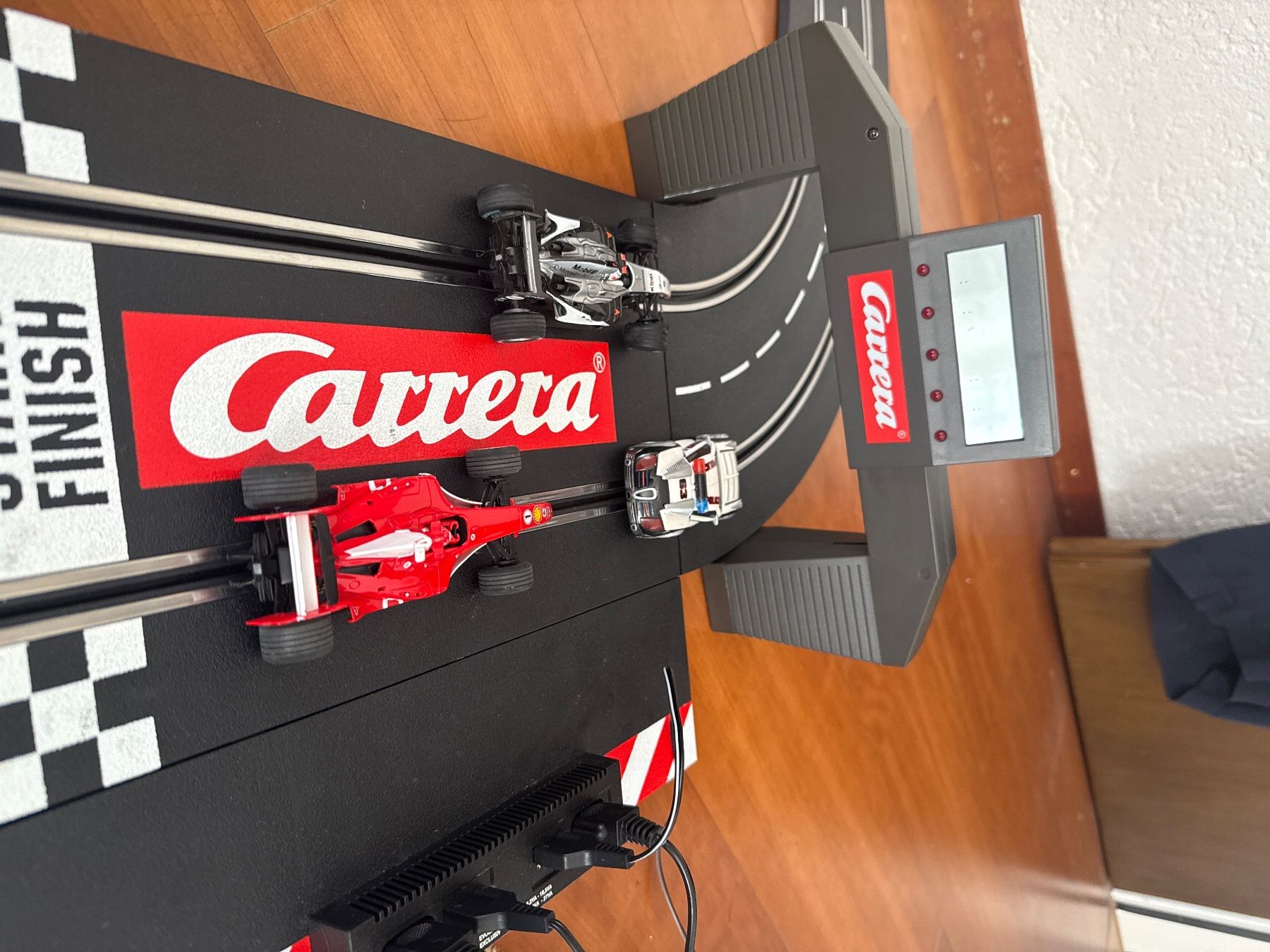 Carrera Piste: Carrera Evolution Grand Prix 25119 1:32 Rennbahn-Set – Usato da Thalwil venduto da vernasm 2
