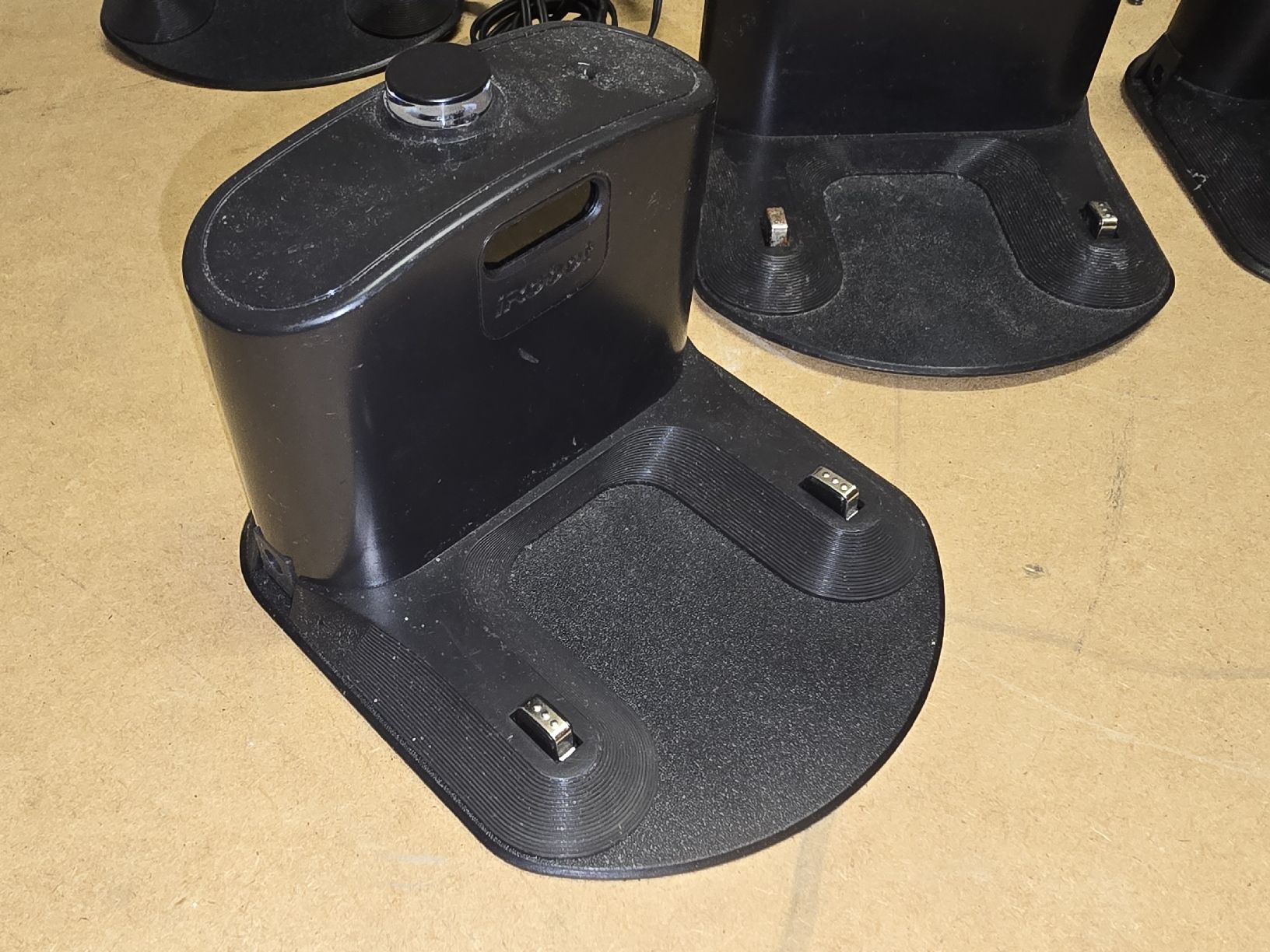 Docking station: iRobot Ladegerät Ladestation – Usato da Lenzburg venduto da cameleoncolor 2