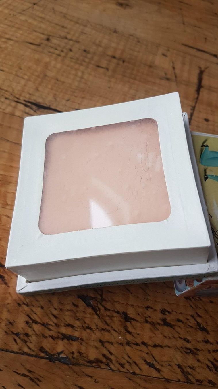 Make-up: Poudre ''Bonheur du jour'' Vintage 50' – Nuovo e nell'imballaggio originale da Goumoens-le-Jux venduto da Zazu18 7