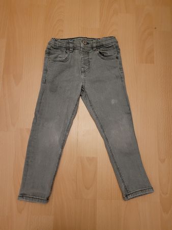 Hose Zara gr. 98
