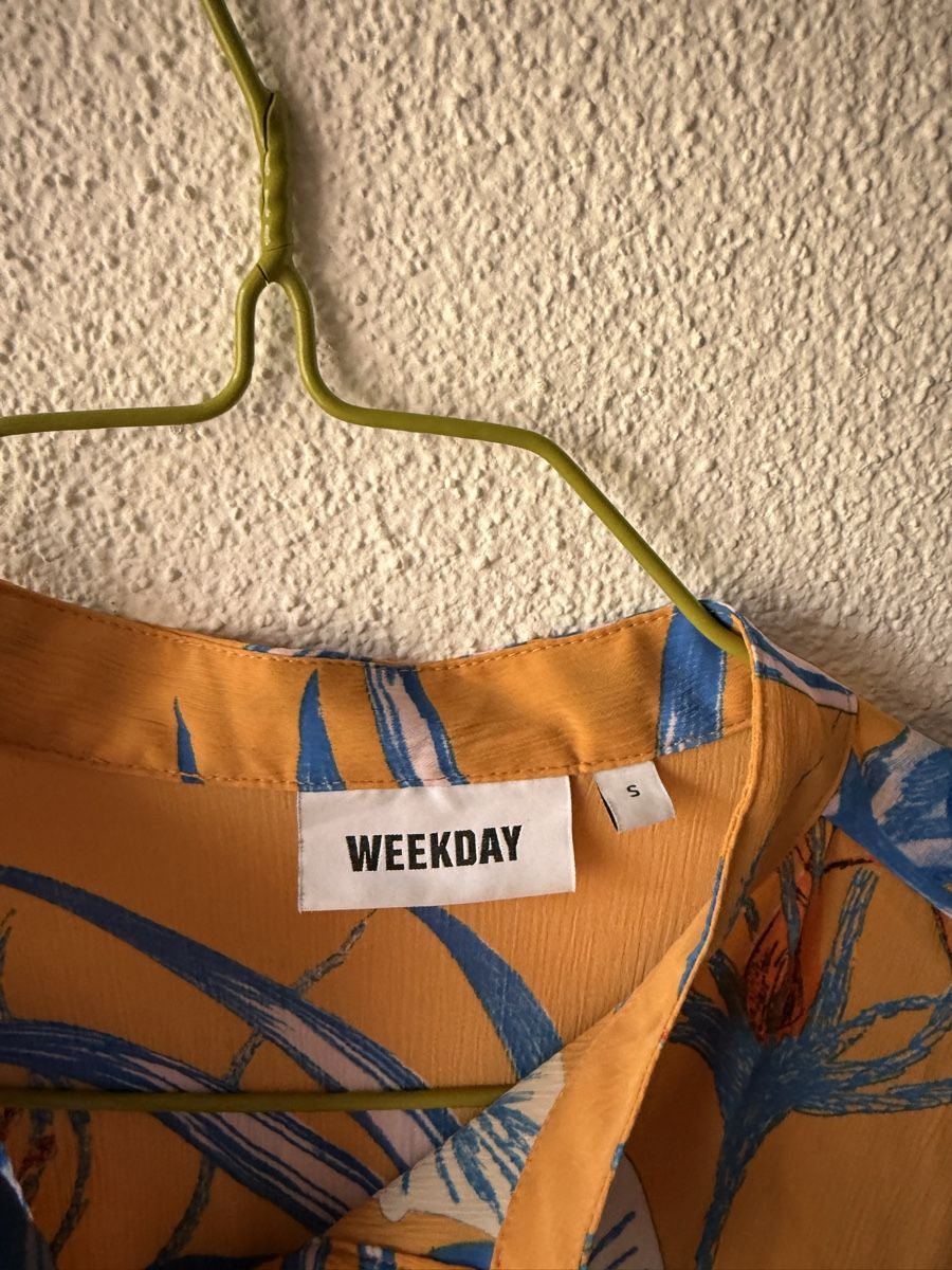 Weekday Vestiti: Weekday Maxikleid S oversized look – Usato da Bergdietikon venduto da maz_rwm2 1