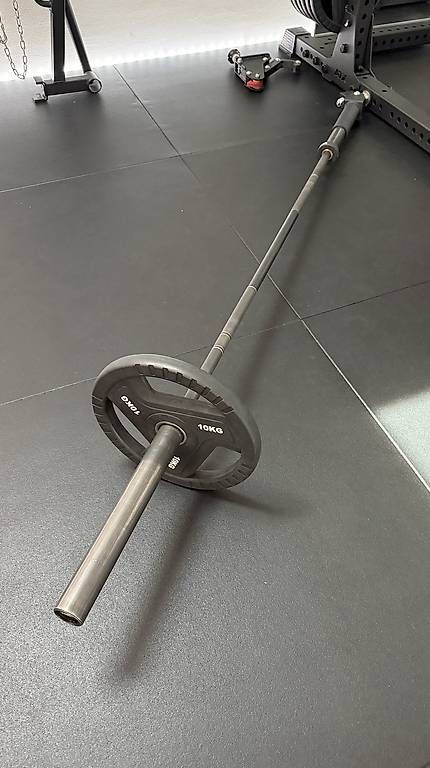 Hanteln & Gewichte: Taurus Premium Langhantelstange 50 mm – Gebraucht aus Basel von bos_y6pm 1