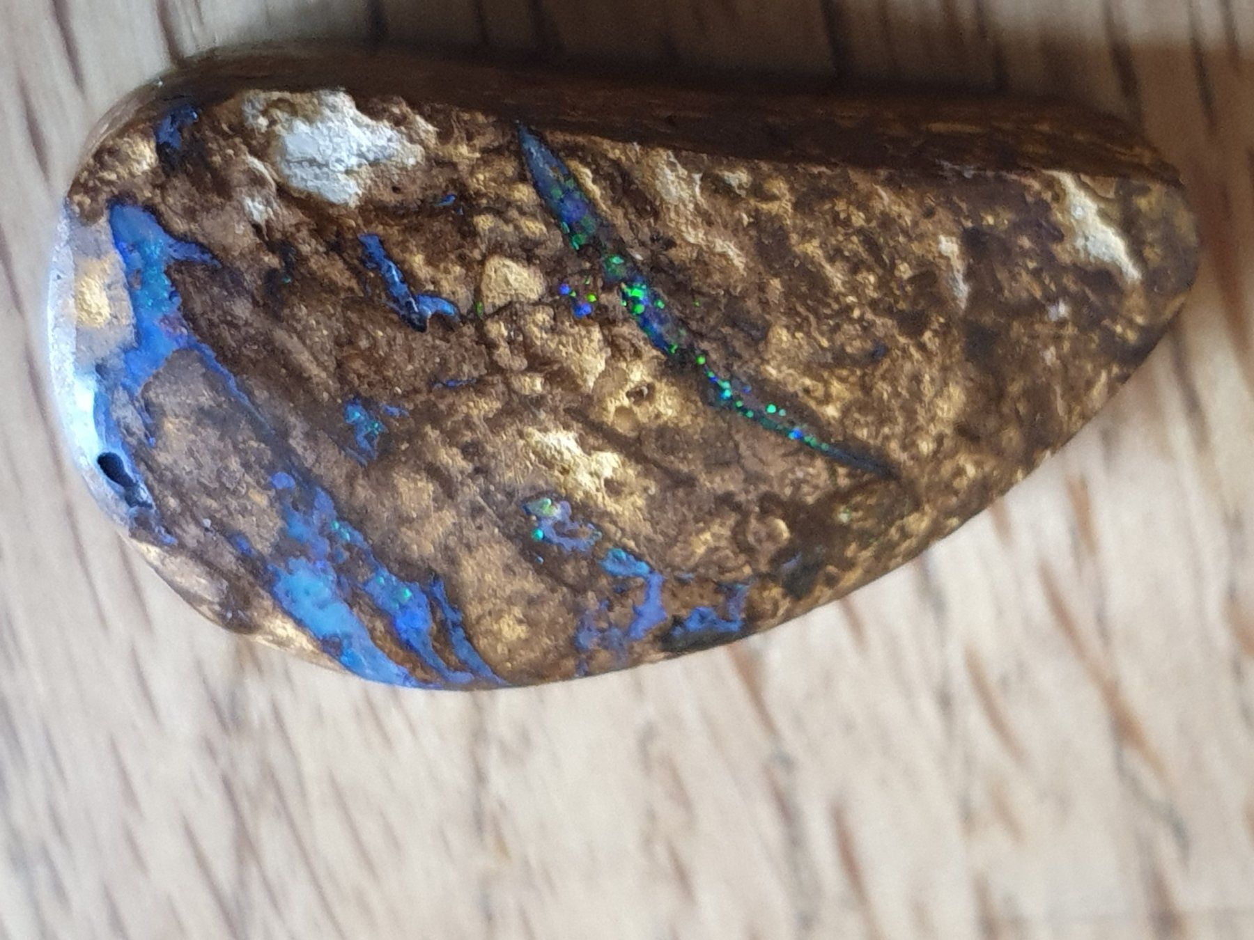 Pietre preziose: Schöner Boulder Opal – Usato da Flawil venduto da Naphtali 1