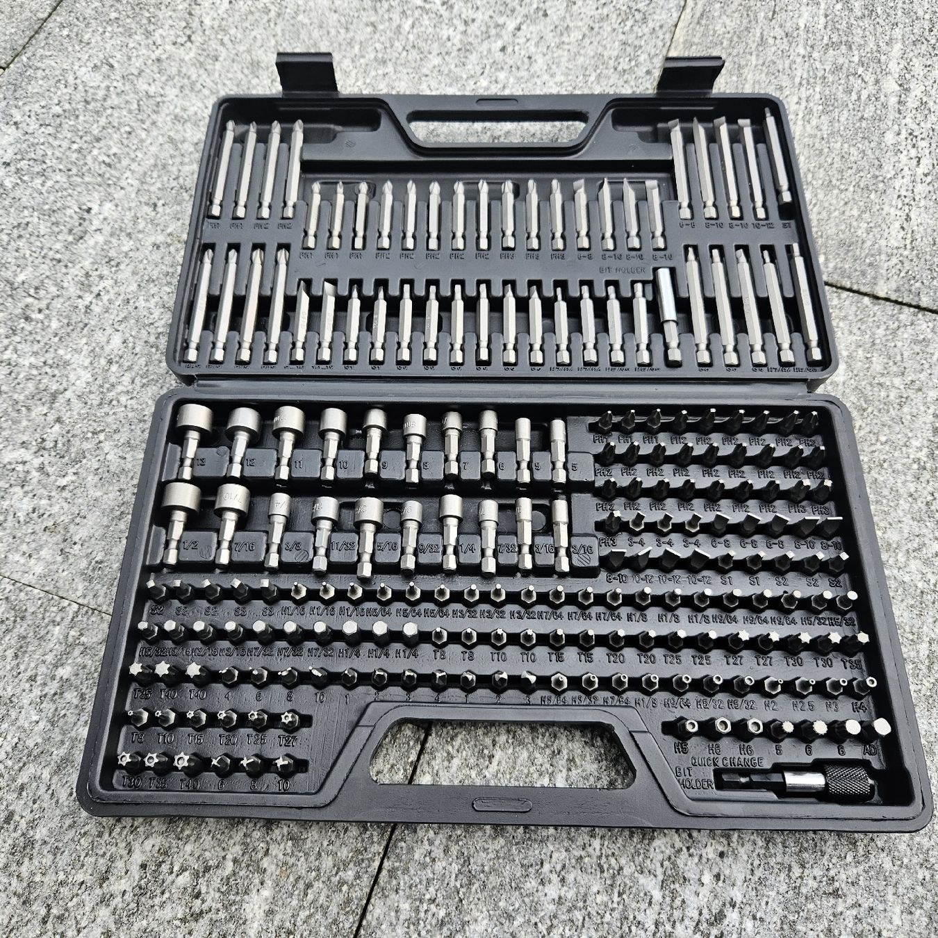 Tous les outils: Schraubendreher - Bit - Set – Neuf avec emballage d'origine à Unteriberg par amd89