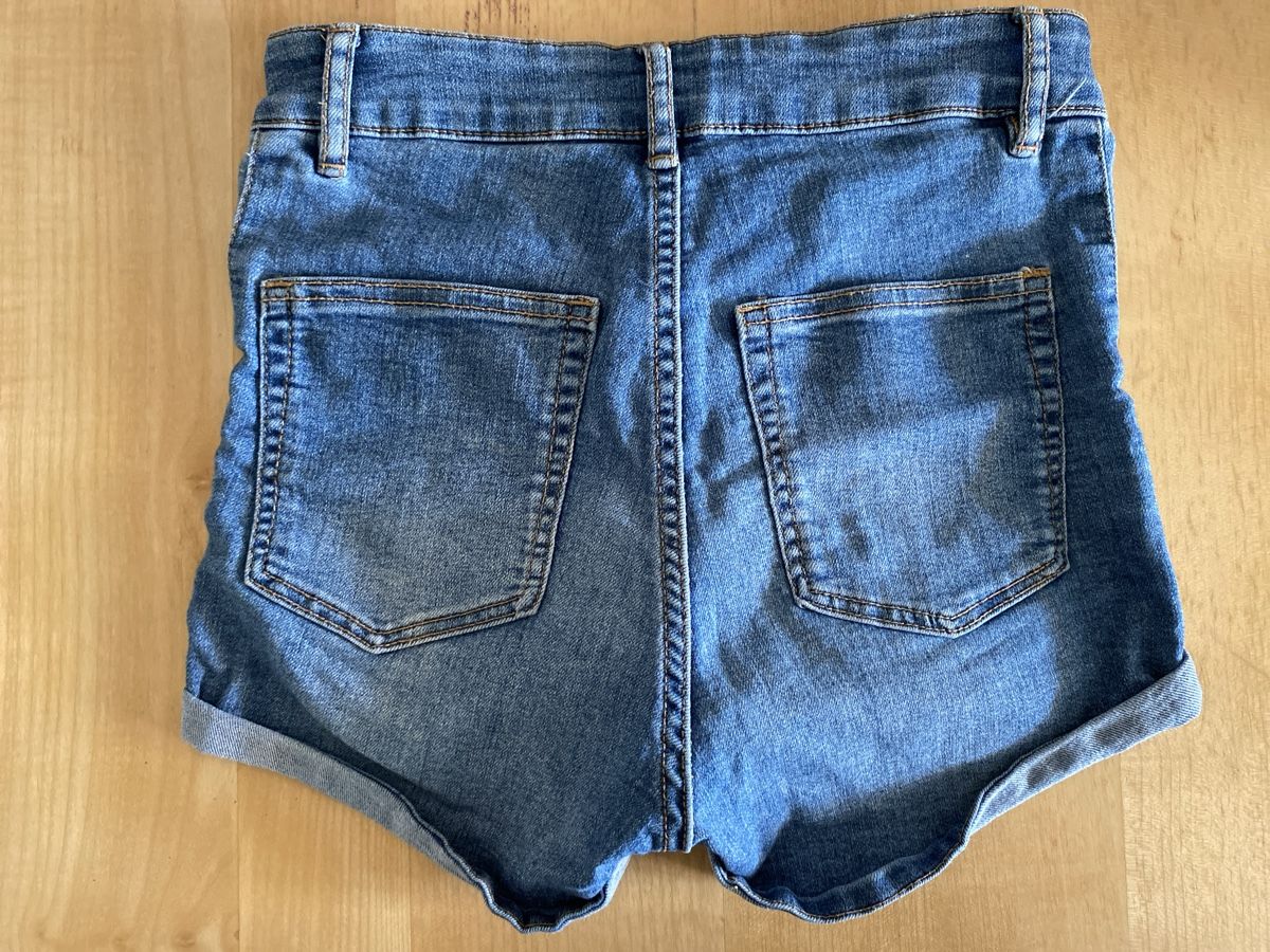 Pantaloni: Kurze Jeans Mädchen Gr. 152 – Usato da Illnau venduto da Dodo115 2