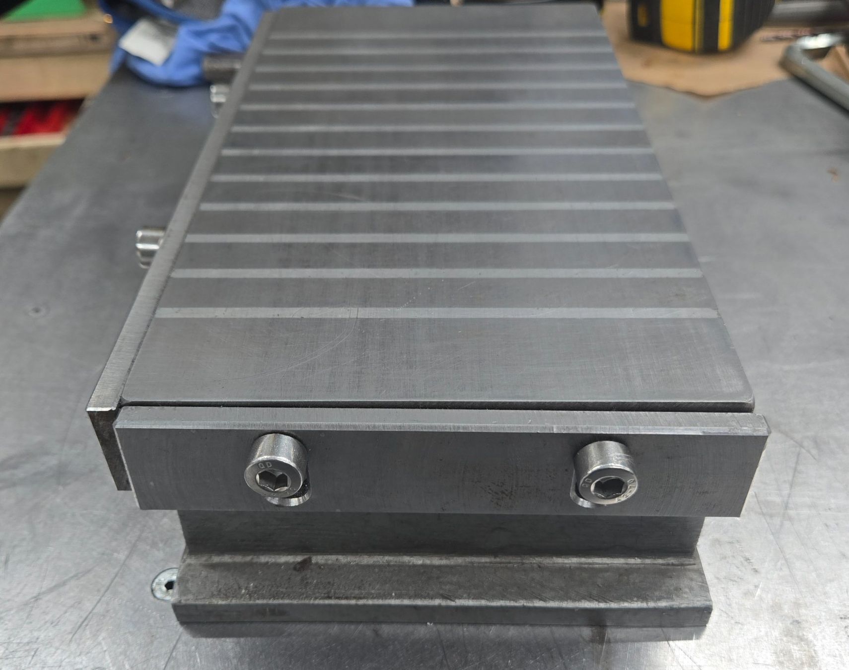 Alle Maschinen: Table/ plateau magnétique permanent – Gebraucht aus Matran von Jc89 3