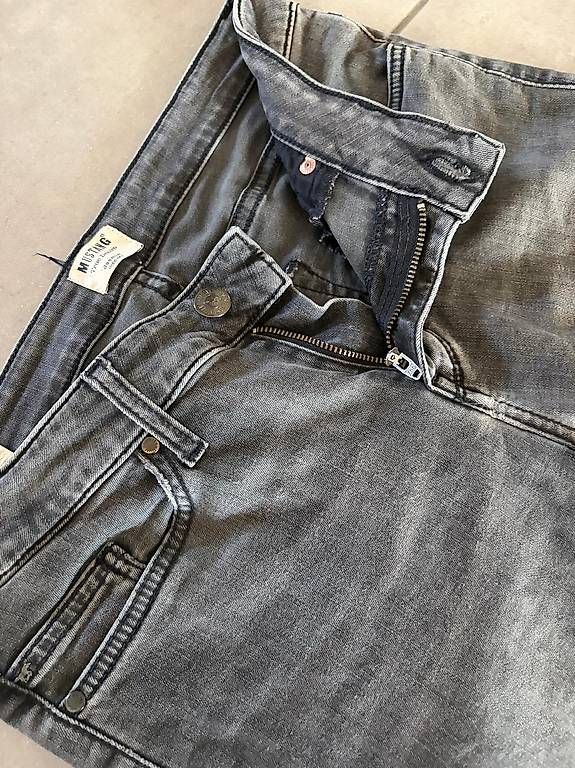Jeans: Mustang Jeans Grösse 29/32 – Neu (gemäss Beschreibung) aus Aegerten von Blanc11 2