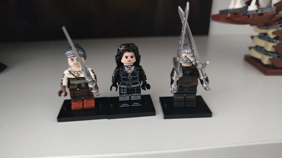 The Witcher - Geralt, Ciri, Yennefer. Minifigures! (Neu und ...