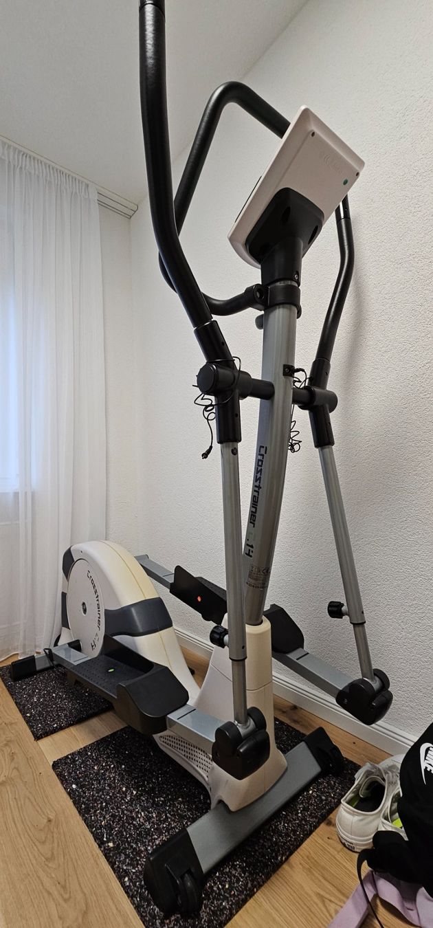 Hometrainer: Crosstrainer (riesig ) – Usato da Biberist venduto da Banexx
