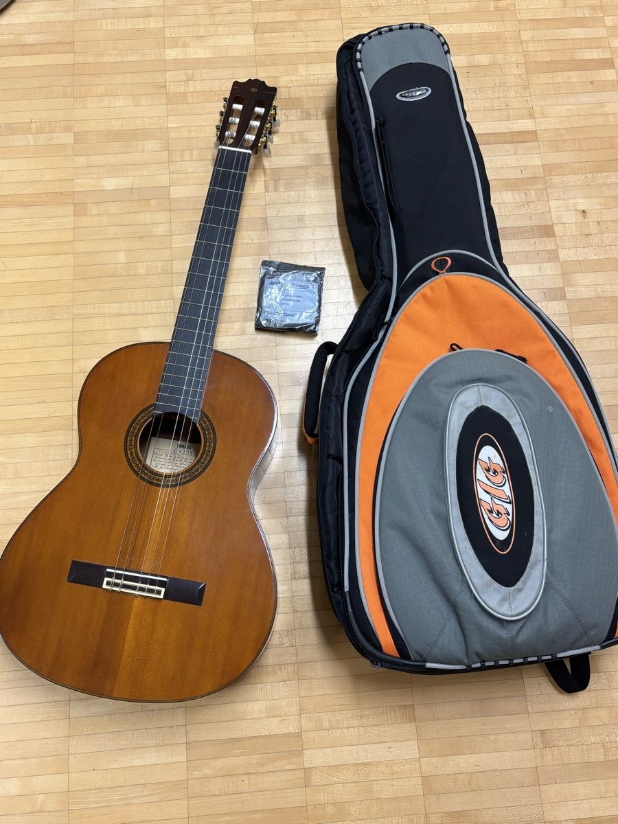 Yamaha Strumenti musicali: Yamaha G-235 Gitarre – Usato da Greifensee venduto da davidt