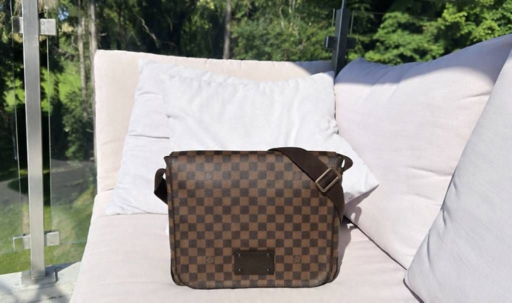Taschen für Damen: Louis Vuitton Umhängetasche  – Gebraucht aus Romont FR von Yohelys