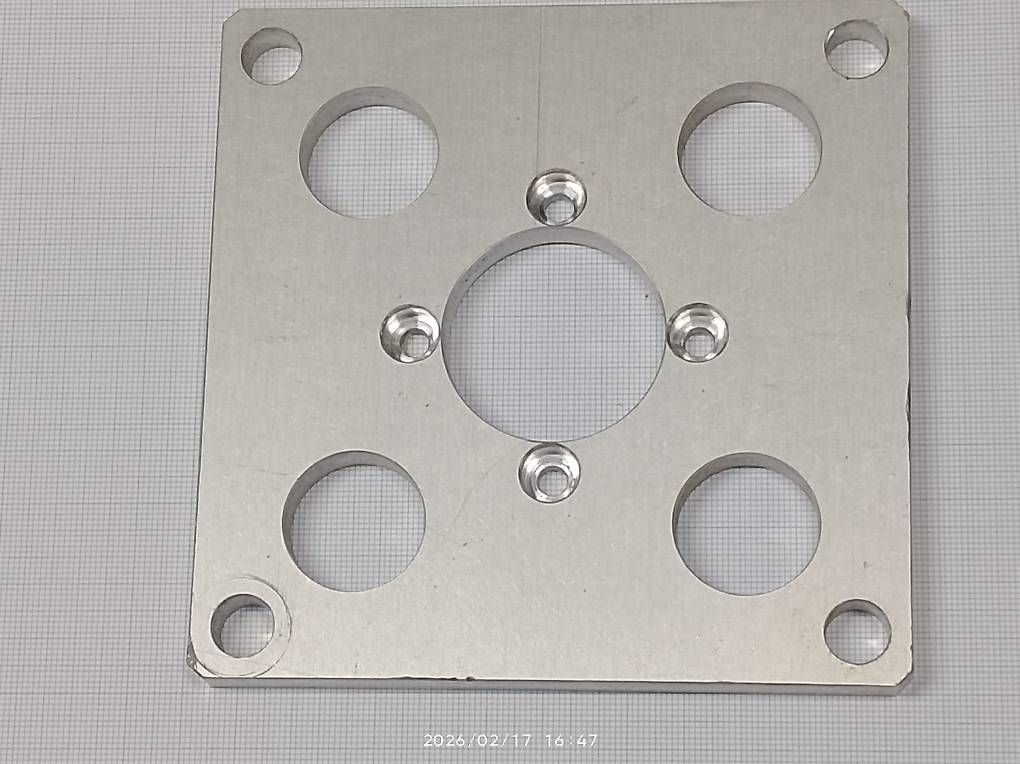 Maxon  Motori: Maxon Präzisionsmotor 80W, +Getriebe 100:1, +Encoder – Nuovo (secondo la descrizione) da Aathal-Seegräben venduto da Pfenni 3