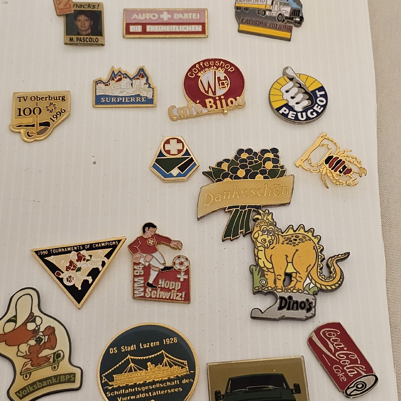 Placchette & Badge: grosse Pins Sammlung, viele verschiedene Sujets, – Nuovo (secondo la descrizione) da wolfhalden venduto da 46464646 2