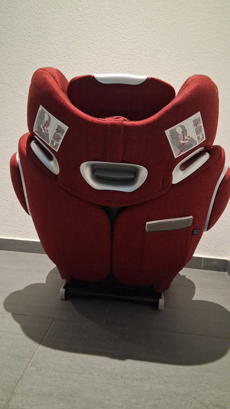 Cybex Seggiolini per auto: Cybex Solution Kindersitz 15 - 36 kg – Usato da Aesch LU venduto da Baumgarten24 2
