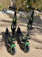 2x Jeep JAD Advanced Safety E-Scooter - Top Zustand