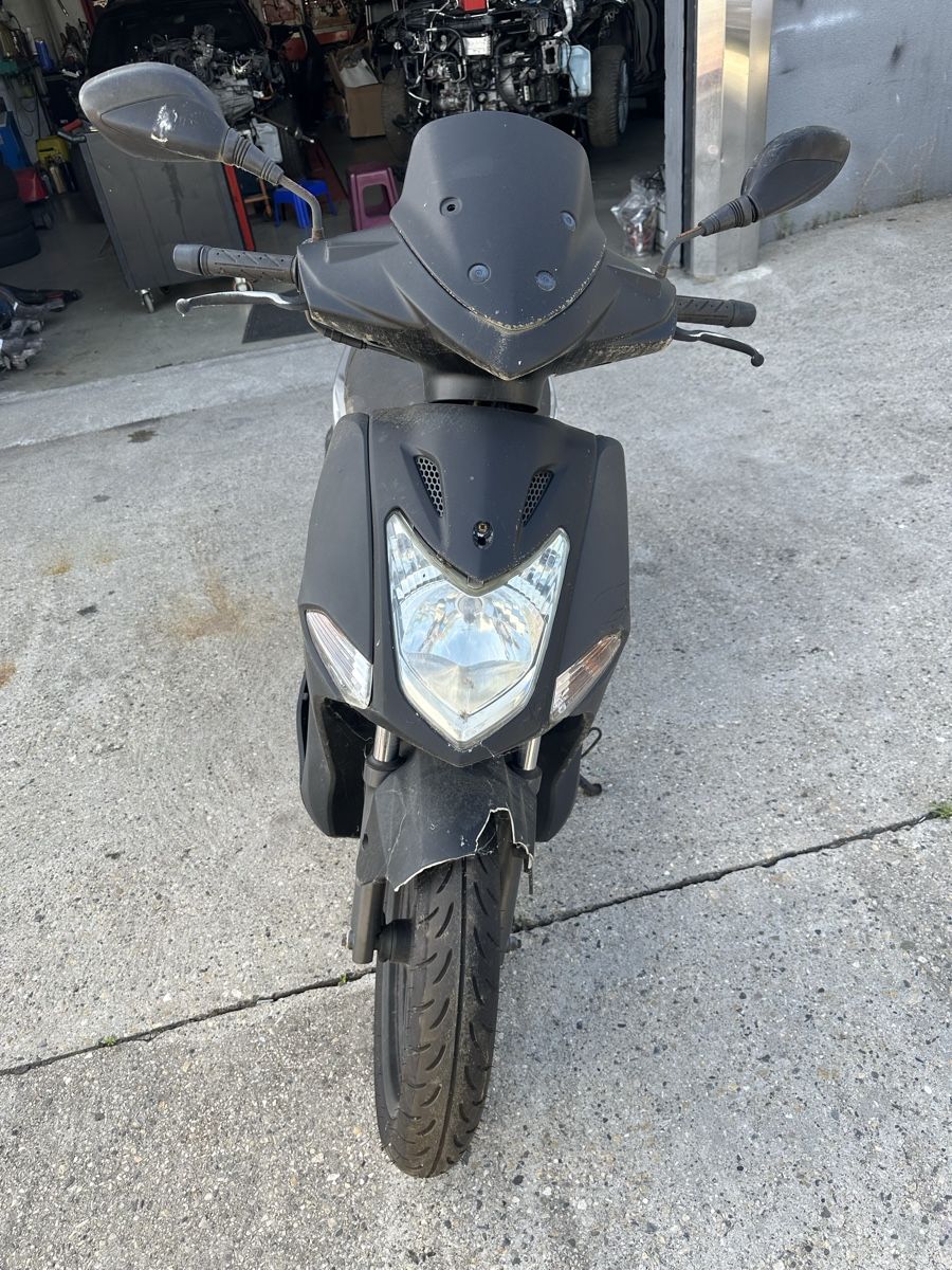 Kymco Scooter: KYMCO AGILITY 125 – Difettoso da Treycovagnes venduto da Campingcar65