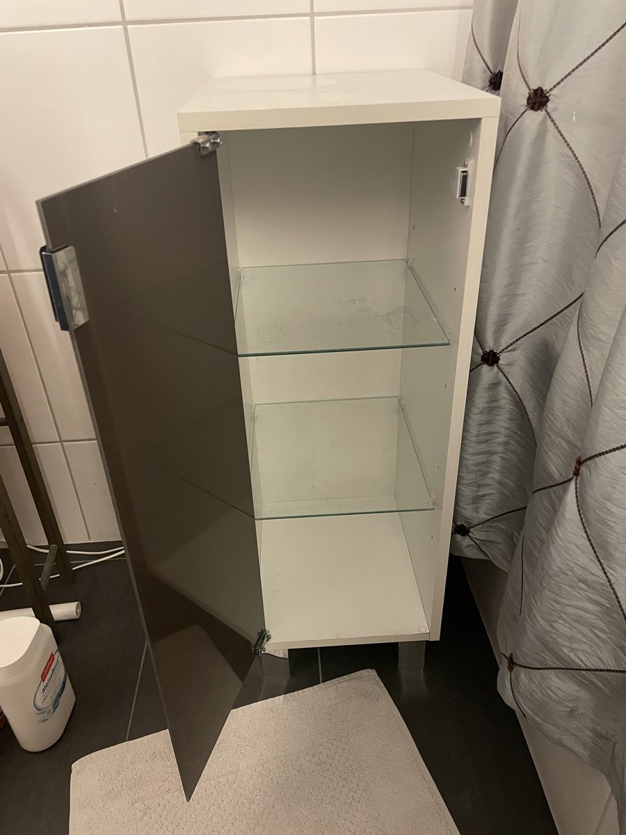 Mobili per bagno: 3 Badezimmermöbel – Usato da Thalwil venduto da isabel.schuhmacher 3
