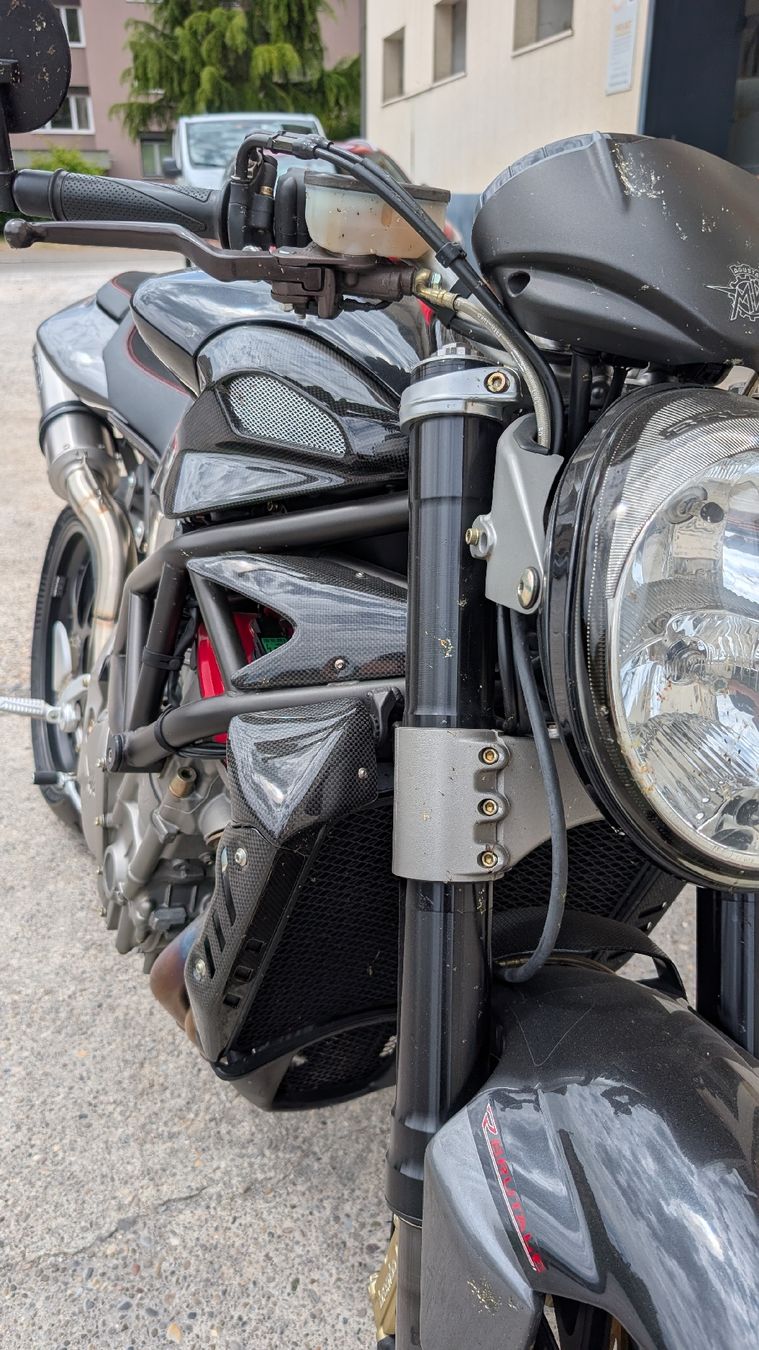 MV Agusta Route: mv agusta b4 brutale 910 r – D'occasion à oberembrach par hel_f97f 3