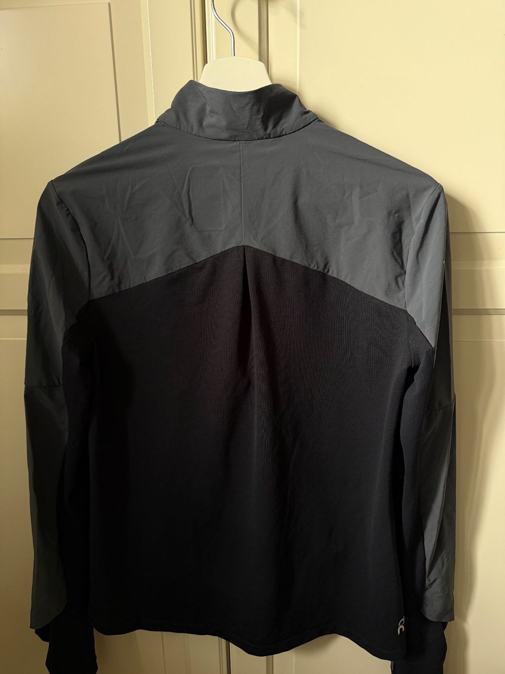 On T-Shirts: On Lange shirt S – Gebraucht aus wettingen von zimai1 2