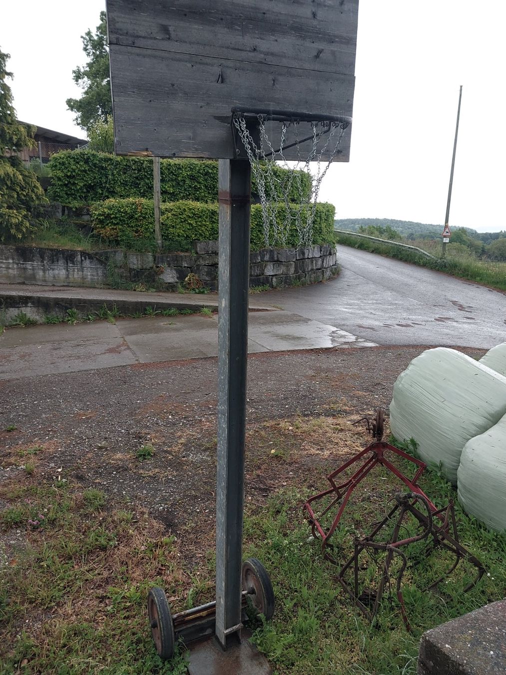 Paniers de basket: Basketballkorb – D'occasion à Bachenbülach par KHDV12