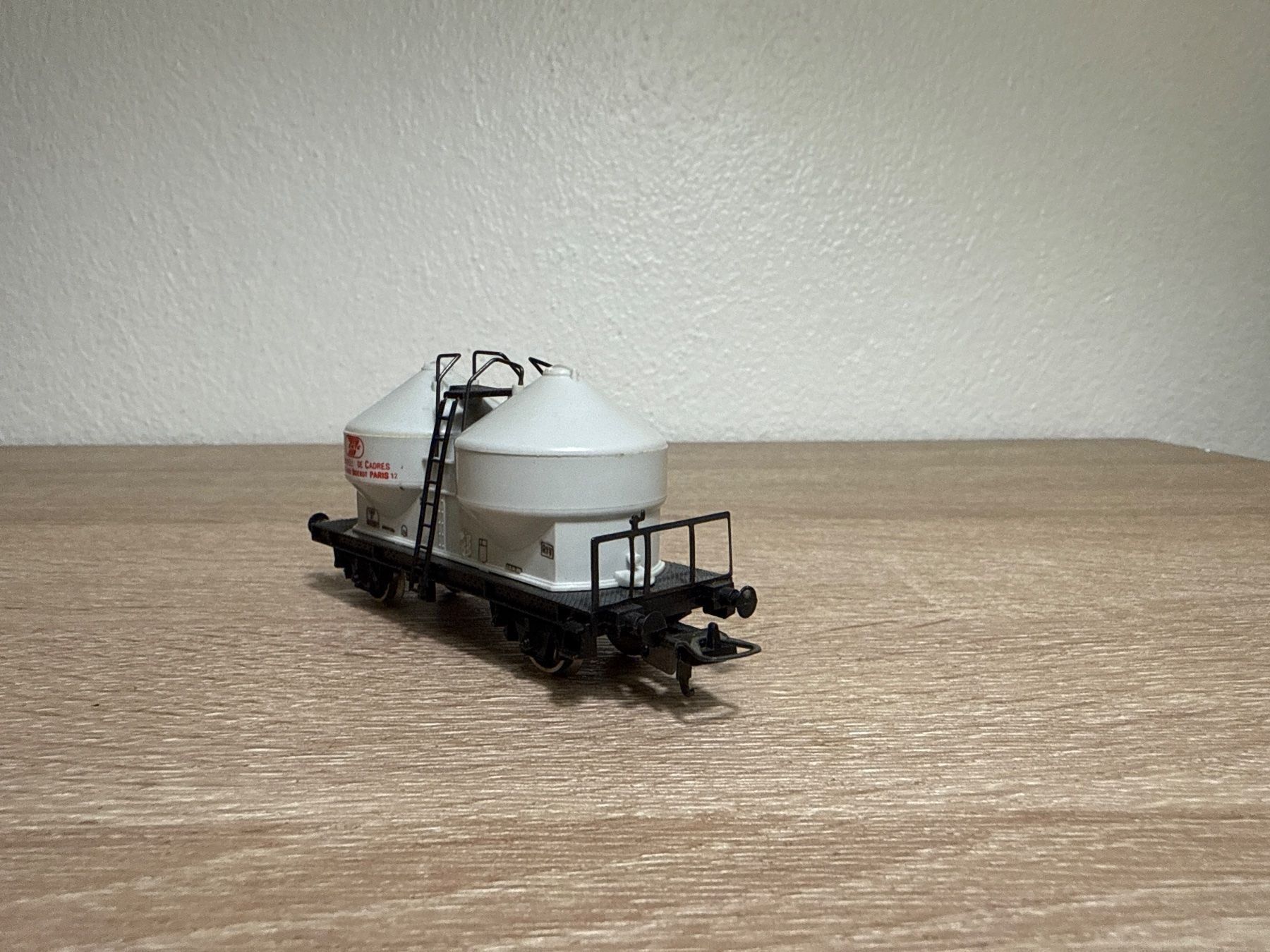 Lima Modellini di ferrovie: Lima Silowagen SNCF H0 (52) – Usato da St-Aubin-Sauges venduto da Lo_Go 3