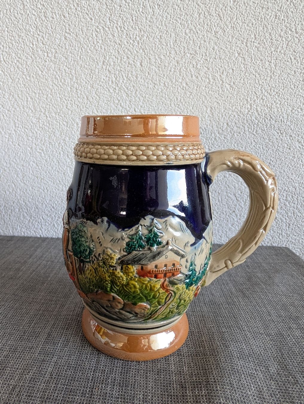 Bicchieri: Bierkrug Alpenmotiv – Usato da Bern venduto da ari_66yc 1