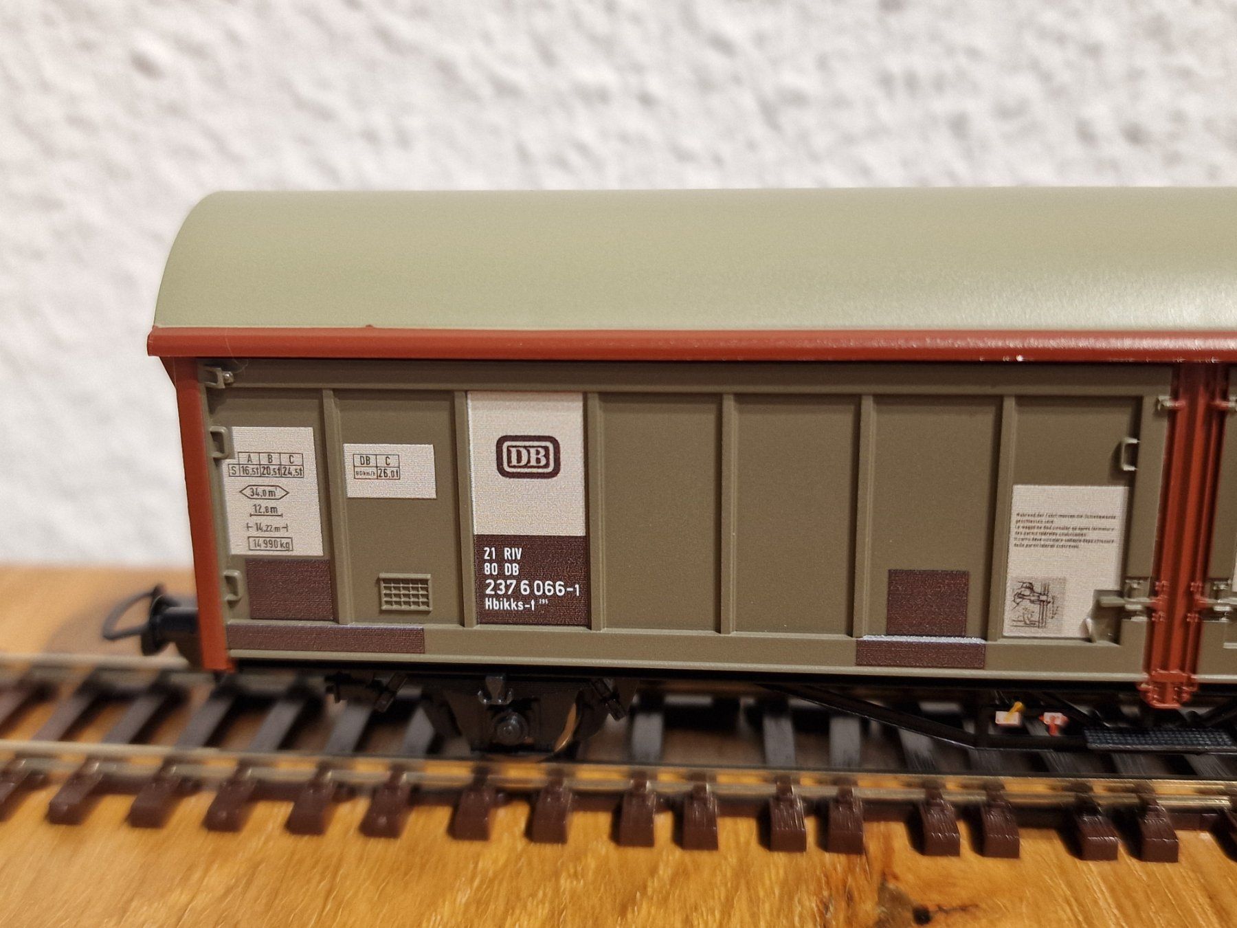 Piko Modelleisenbahnen: DB Schiebewandwagen H0 – Neu und originalverpackt aus Matten b. Interlaken von lor_hr9w 3