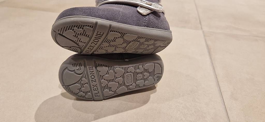 Chicco Scarpe per ragazzi: Stiefelchen v. Chicco grau Gr. 19 NEU – Nuovo (secondo la descrizione) da Plons venduto da fra_8cp5 2