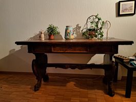 Alter Holzschreibtisch/Holztisch