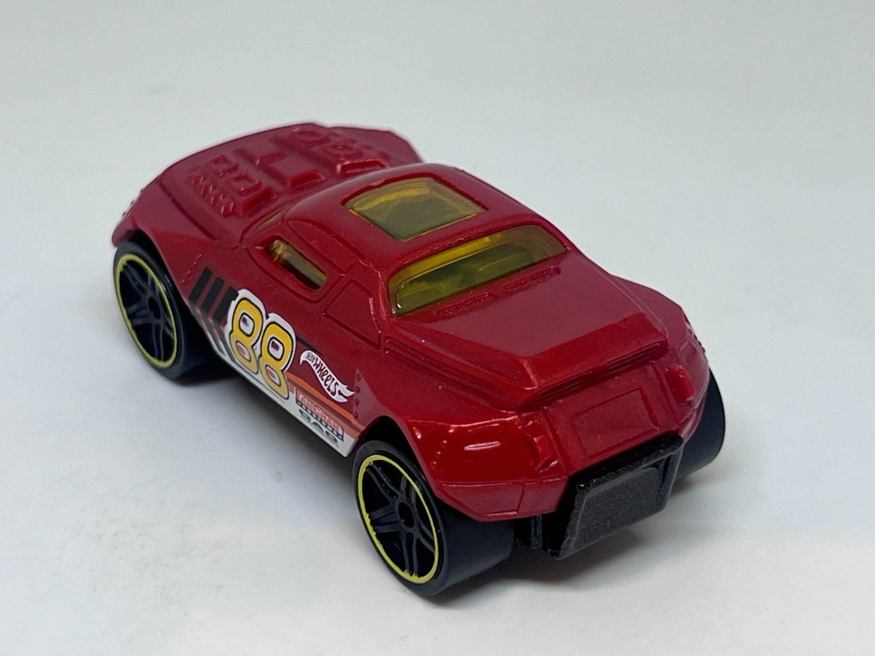 Hot Wheels Modellini d'auto: Hot Wheels RD-08 #235 – Usato da Wildegg venduto da LaaBoutique 2