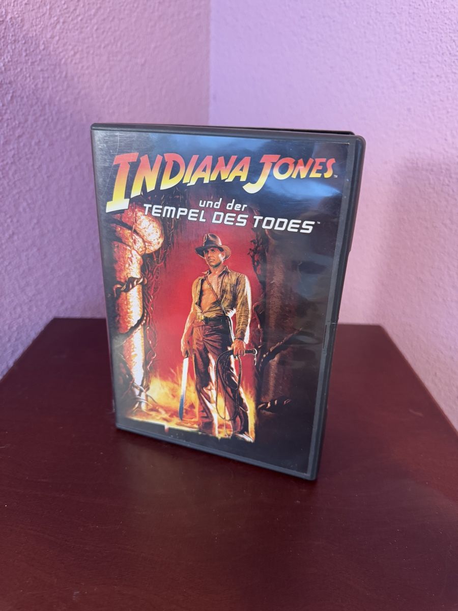 Tutti i DVDs: Indiana Jones und der Tempel des Todes  – Usato da Scherzingen venduto da hei_sq66
