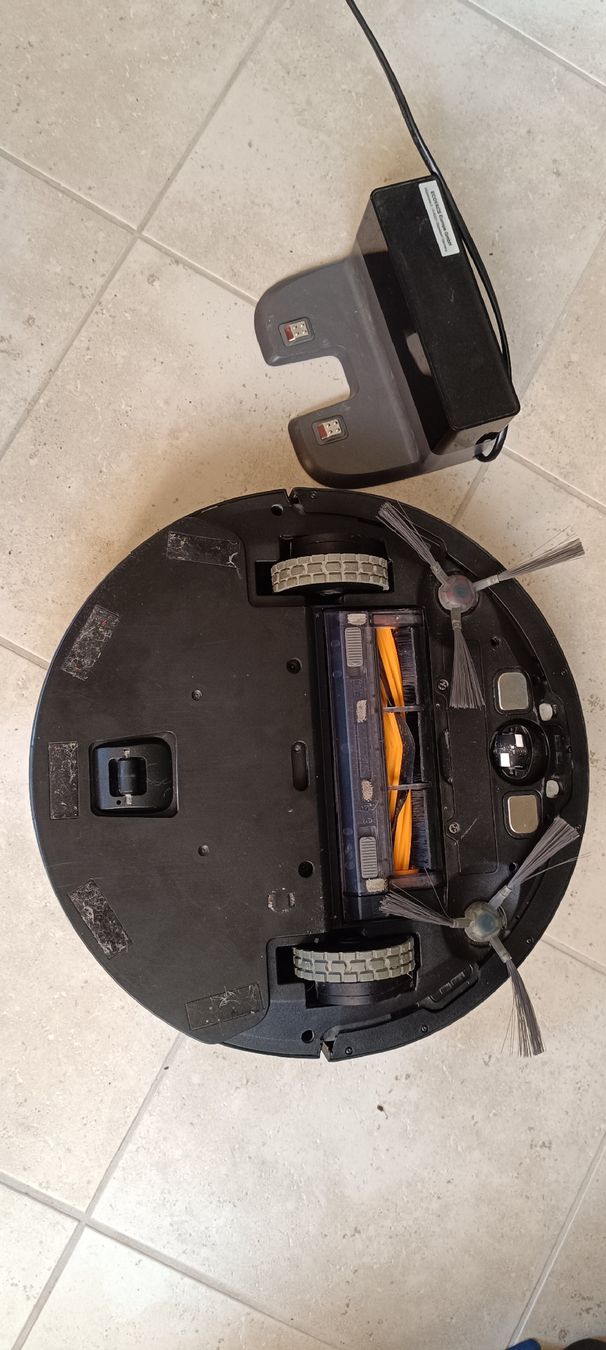 Ecovacs Aspirateurs & Accessoires: ECOVACS DEEBOT OZMO 930 Saugroboter – Défectueux à Arbon par Gatto81 7