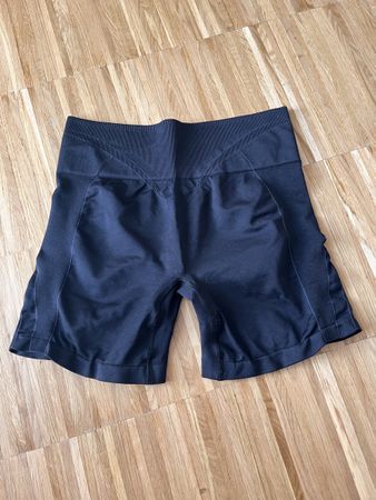 GYMSHARK / Sport-Shorts / Leggings / M/L